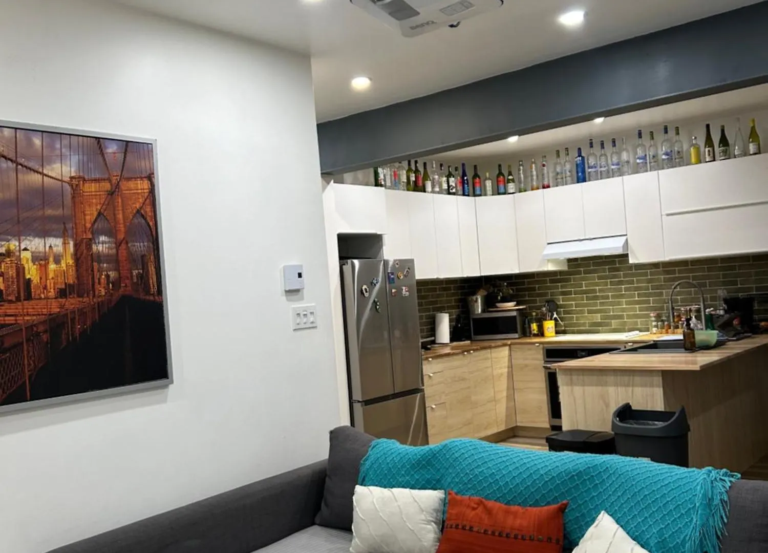 Charming 2-Bedroom Apartment With Garden Near Metro Station & Canal Lachine 蒙特利尔